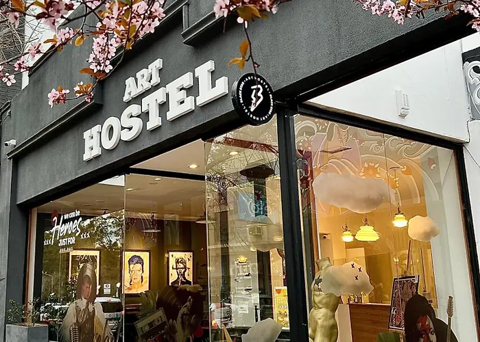 Black Star Art Hostel